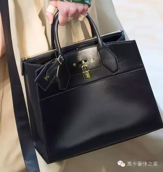 职场不输阵女生上班要背什么包？