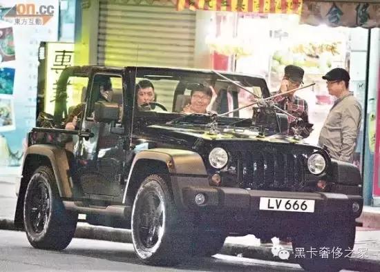 余文乐丨玩车玩表还超爱晒鞋这样的老公请给我来一打