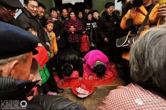 农村办婚礼拱门视频,婚礼在农村办好还是酒店好