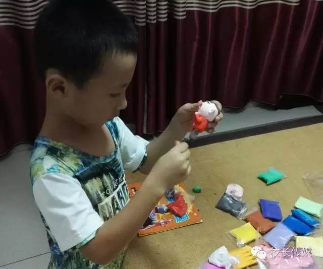 瞧这一家子绘画高难度,瞧这一家子绘画