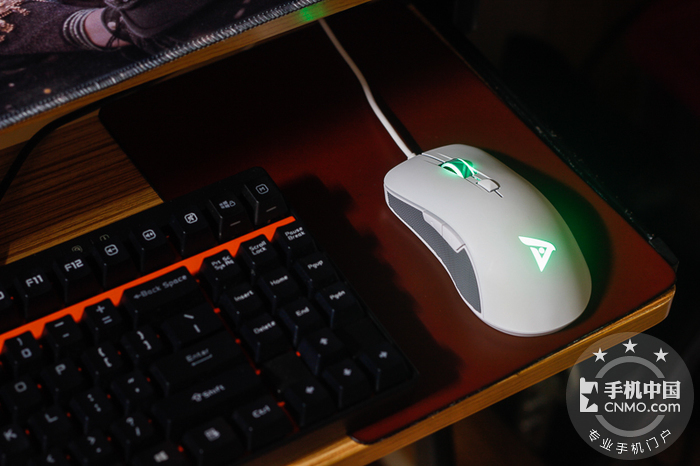 mac最佳外接显示器,mac外接显示器体验