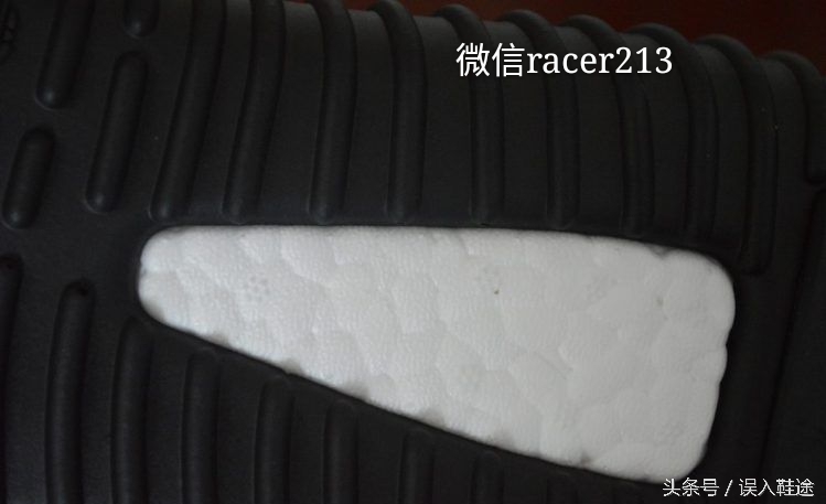 第一款黑椰子350,最好看配色椰子350