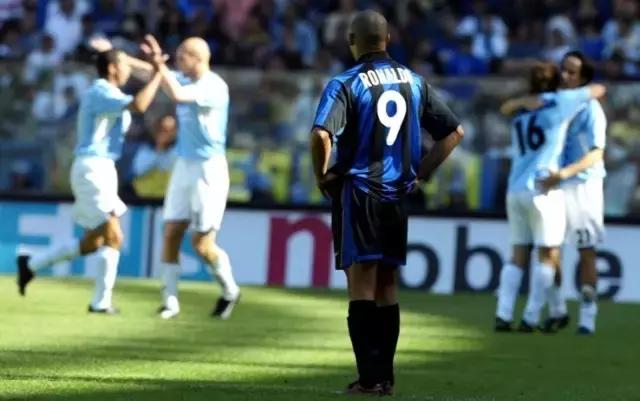 白驹过隙，你还记得那个让自己爱上足球的外星人吗？