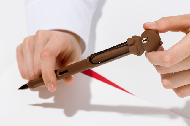 凌美布朗熊钢笔怎么装墨水,凌美钢笔布朗熊开箱