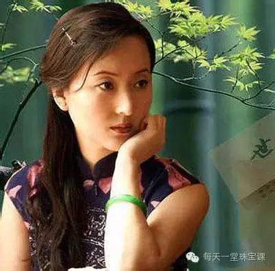 跟风买手串不如戴个手镯,既显气质又百搭!关键寓意好!