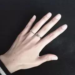 极简轻奢装饰品,饰品极简高级