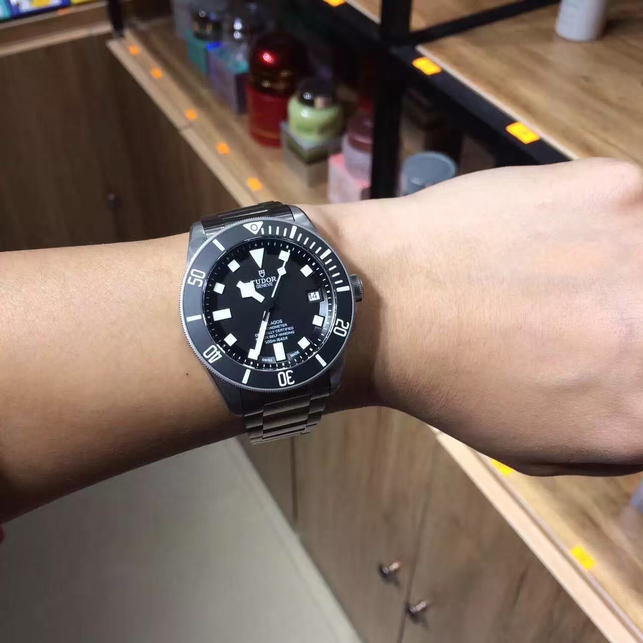 手表防水哪个等级最好,男款手表正品防水牌子