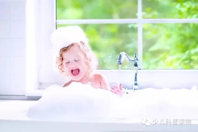 小公举也会有“妇科炎症”？惹祸的居然是家长信赖的。。