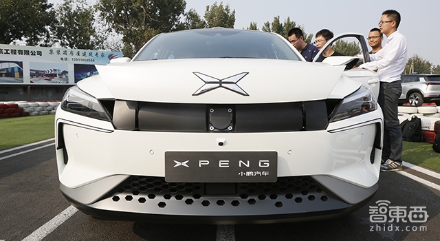 小鹏纯电动智能汽车试驾,小鹏新能源6万左右电动汽车试驾