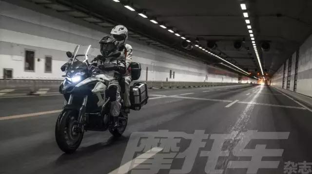 贝纳利trk502x2020款试驾,最新贝纳利trk502x测评