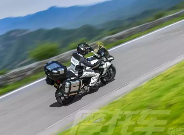 贝纳利trk502x2020款试驾,最新贝纳利trk502x测评