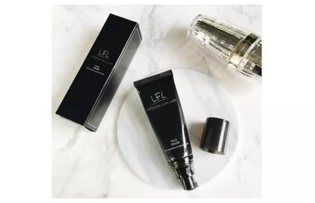 李璐gemma,李璐gemma钛黑瓶