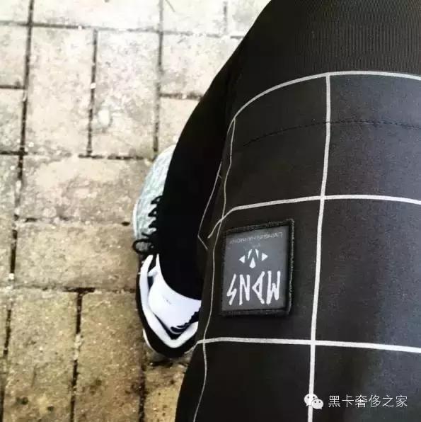 余文乐丨玩车玩表还超爱晒鞋这样的老公请给我来一打