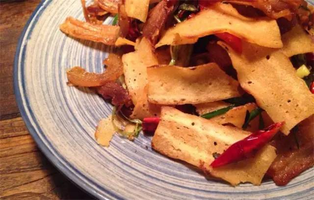 西安顺城巷附近有什么好玩的地方,西安顺城巷小吃街