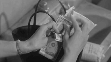 一瓶面霜抵5瓶水,一瓶面霜一个月工资