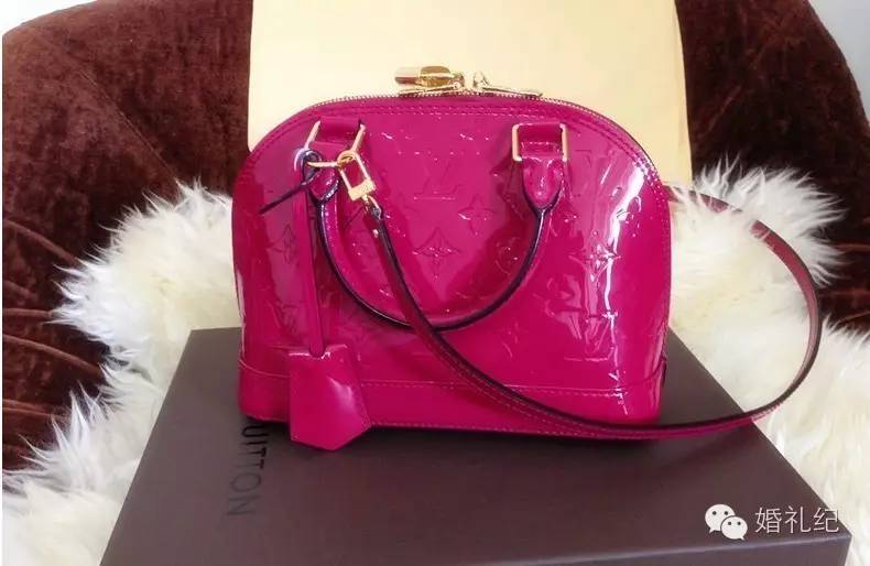 婚包一定要买大红色吗,婚包一定要红色的吗