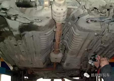 沃尔沃底盘装甲有必要吗,新车有没有必要底盘装甲