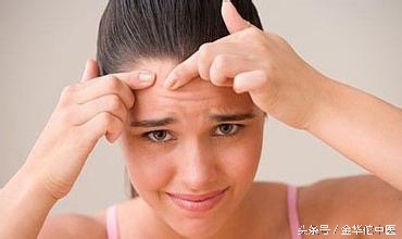 *疮痤**挤压会危生命两个实例警示你千万不要乱挤痘痘