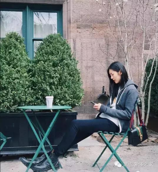 职场不输阵女生上班要背什么包？