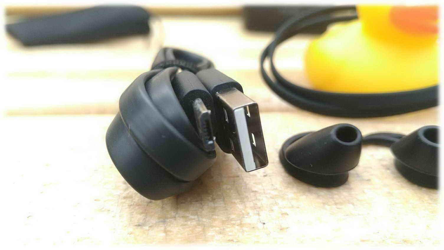 [原创评测]双声入耳尽享音品时尚大气的赛尔贝尔D900S