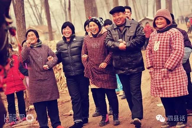 农村办婚礼拱门视频,婚礼在农村办好还是酒店好