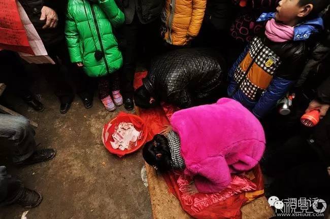 农村办婚礼拱门视频,婚礼在农村办好还是酒店好