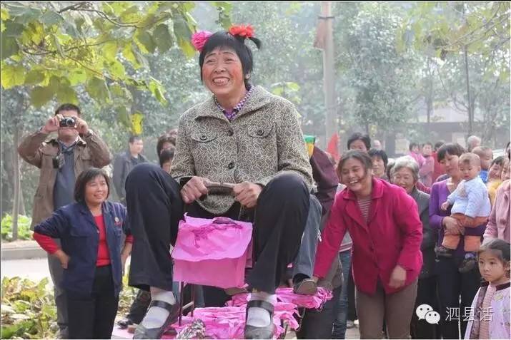 农村办婚礼拱门视频,婚礼在农村办好还是酒店好