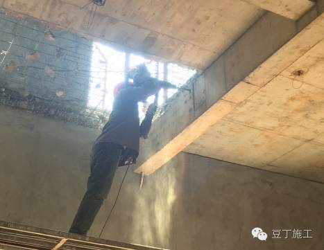 钢筋混凝土楼板加固方法,楼板开洞加楼梯后如何对楼板加固