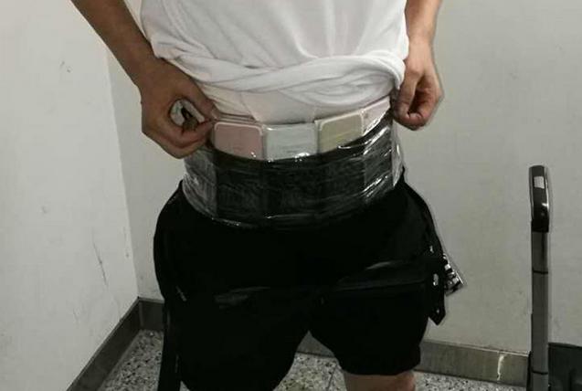 苹果iPhone7上市，但在这地方被缴获了400余台