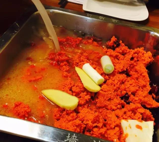 西安顺城巷附近有什么好玩的地方,西安顺城巷小吃街