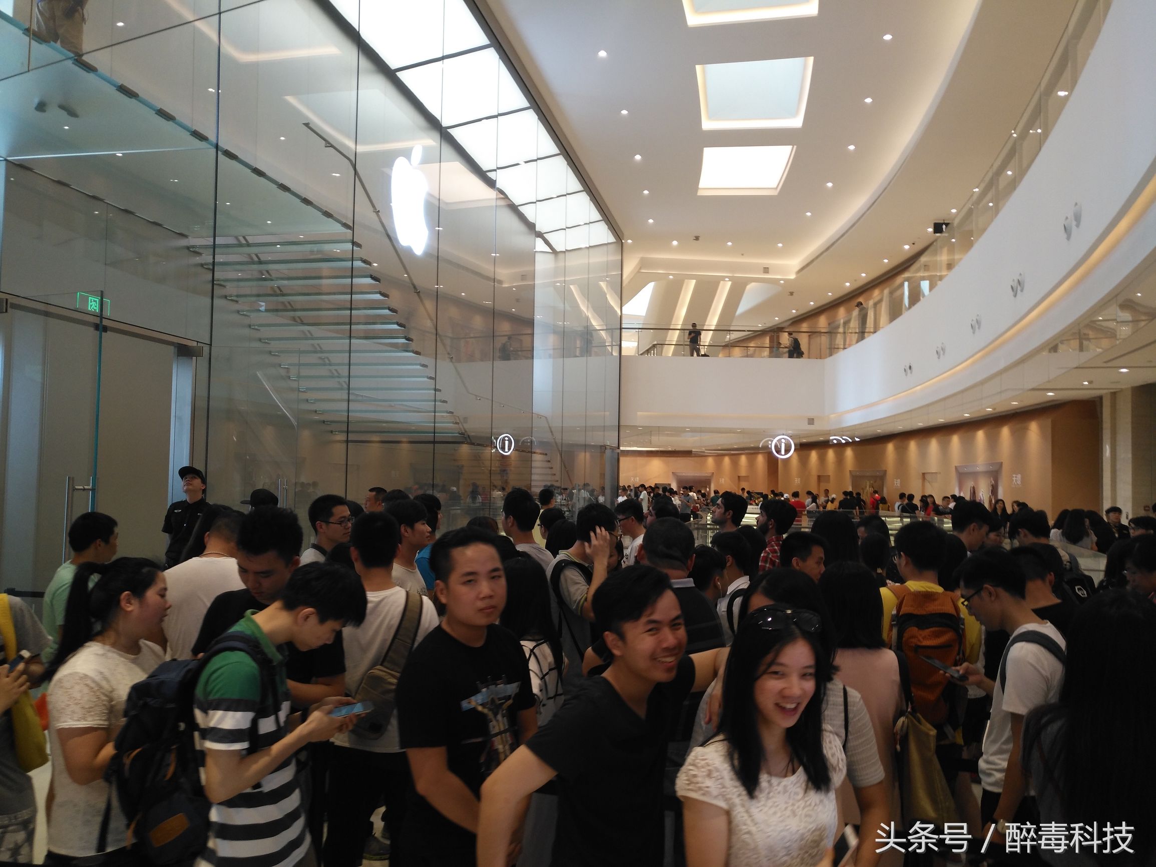 11月3日苹果7港版和国行报价 (国内怎么样买港版苹果7)