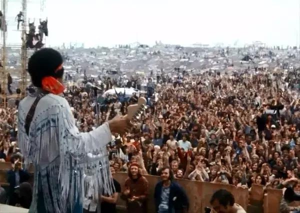 他是能唤醒吉他灵魂的传奇吉他手,46年前,他杀死了吉他和自己