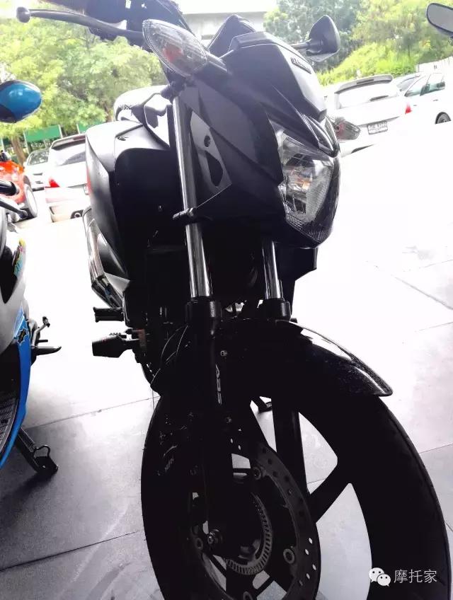 本田cb300复古摩托,本田cb300f极速视频