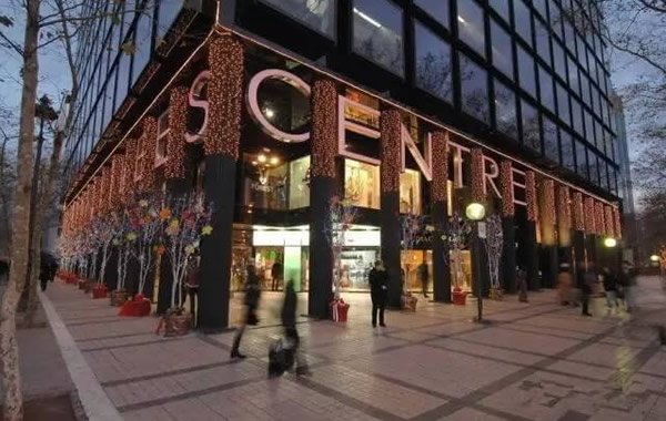 人气爆棚国际购物中心,年轻人必去的购物中心