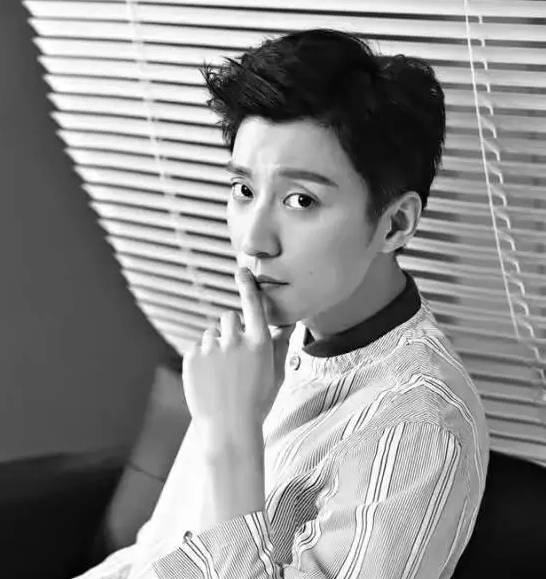 不需要知道你离世的理由，只愿你在天堂能重展笑容！