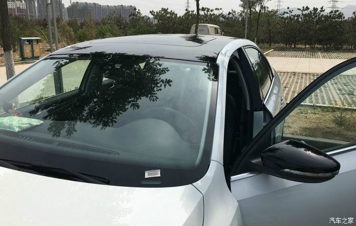 速腾大气稳重,速腾25周年纪念版