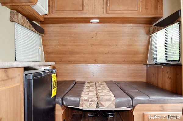 捷途旅行者可以拖挂的房车,牧牛笛极途升顶拖挂房车