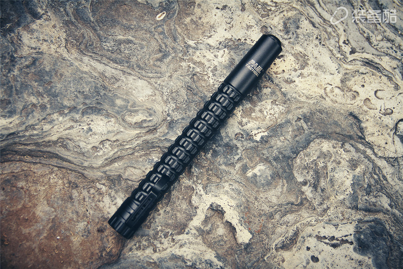 如何成为户外有范儿的男人，特工*棍甩**使用测评