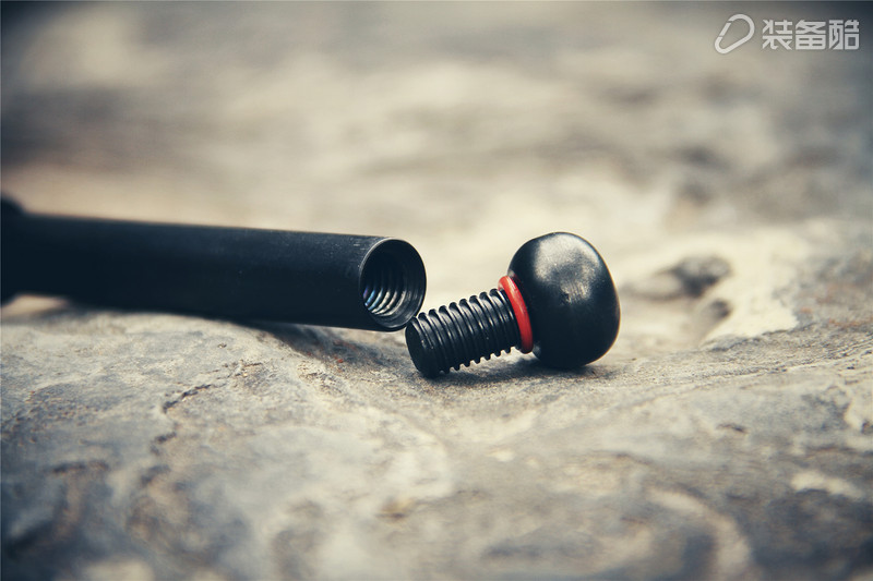 如何成为户外有范儿的男人，特工*棍甩**使用测评