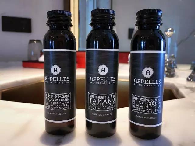 为何这款风靡酒店圈的小黑瓶备受高端酒店青睐？