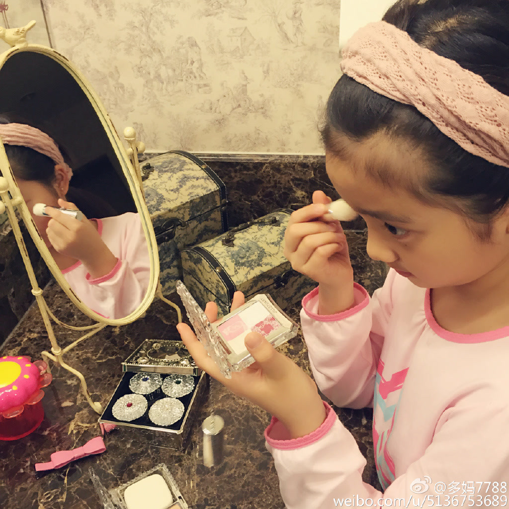 深扒明星平价彩妆,杨幂同款化妆品