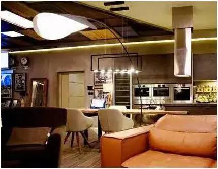 欢乐颂安迪是如何成为女强人的 (欢乐颂2安迪被撩)