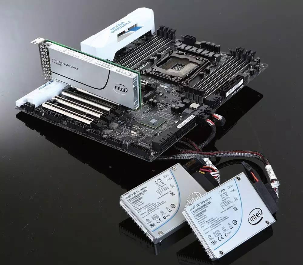 原创轻松破5000MB/s！NVMeU.2+PCIeSSD三盘RAID0系统实测