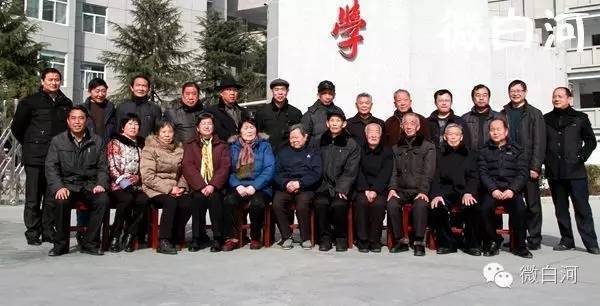 陕西白河县高级中学,白河高级中学是公办高中