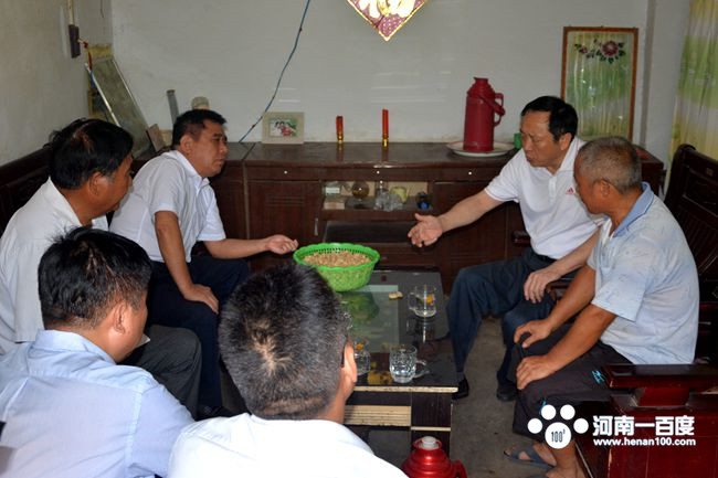 刘卫华深入乡镇督查扶贫工作,县领导深入调研督导扶贫工作