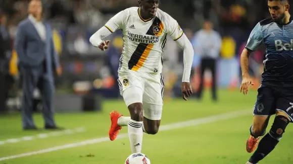 禹唐DAILY|休赛期球衣销量排名：詹皇压库里；因凡蒂诺高度赞赏视频回放技术