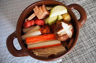 韩式泡菜部队锅做法,部队锅韩式火锅味道