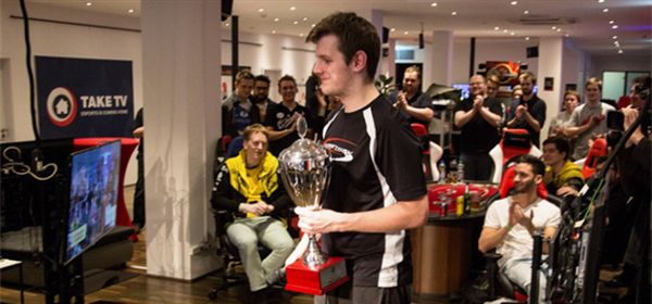 炉石小鱼鱼,炉石小鱼鱼夺冠视频