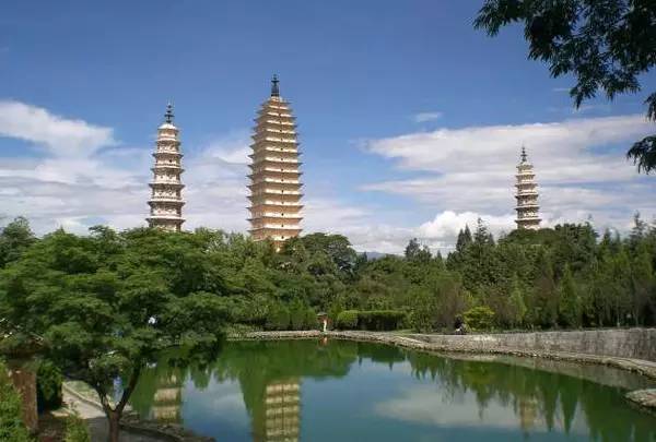 缅甸地震了吗,缅甸倒塌的大佛