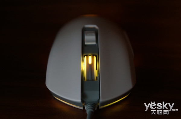 达尔优em905鼠标亮红灯,达尔优em915游戏鼠标6000dpi